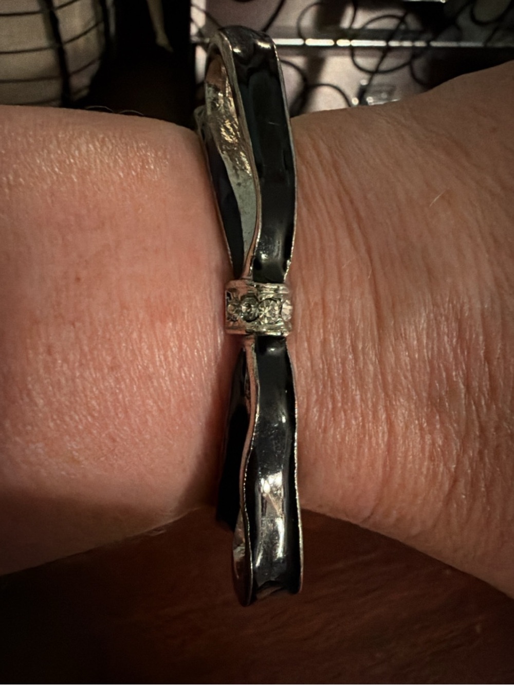 Elegant Black and Silver Bow Bracelet - Women Jewelry